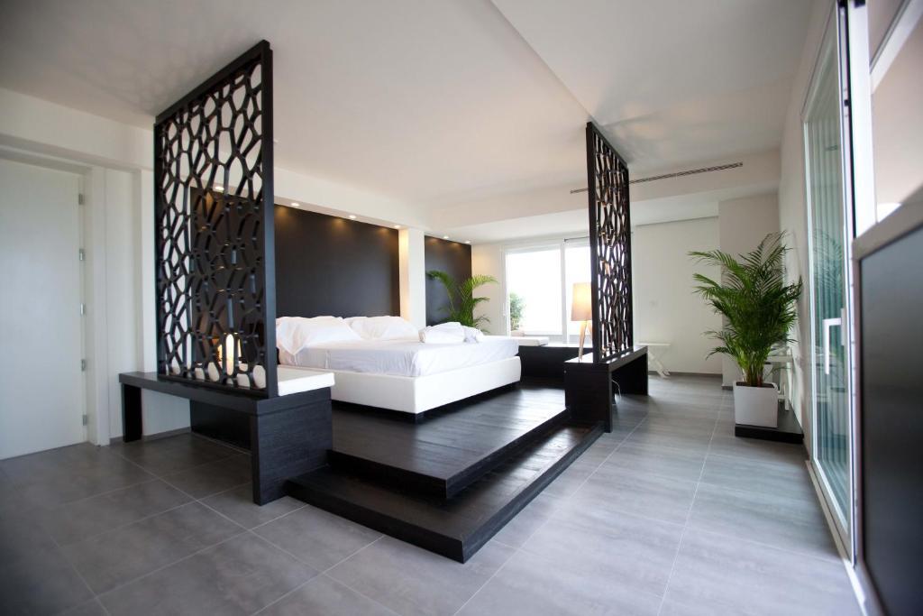 Del Mare 4*